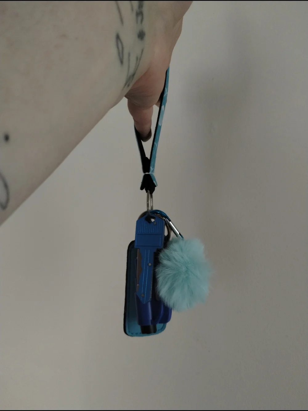 Sea Shell Print Wristlet Keychain with Aqua Faux Fur Pom